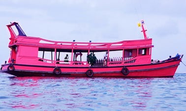 Dive boat (Vor.Nong Luck) Rental in Tambon Ko Tao