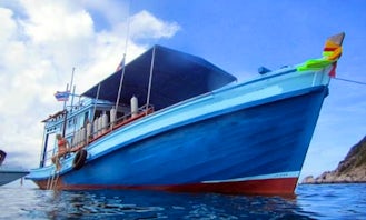 Fun Diving Charter in Koh Tao, Thailand