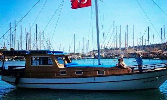 Day Charter Gulet in Muğla, Turkey for 12 people
