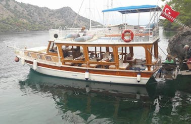 Cruise in the wide open waters with this Motor Yacht charter in Muğla, Turkey