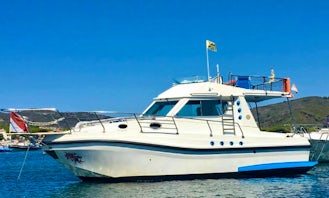Charter 30' Elba Motor Yacht in Marina di Campo LI, Italy