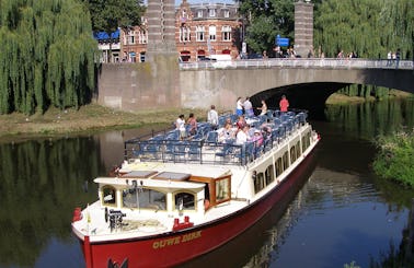 Boat tour and cruse on the Dommel River in 's-Hertogenbosch