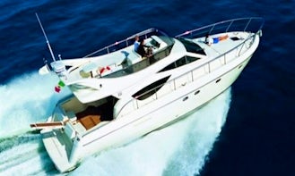 Charter 46' Ferretti Motor Yacht in Tourlos, Greece