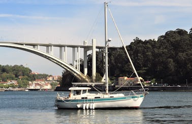 Charter Argonauta Cruising Monohull in Vila Nova de Gaia, Portugal