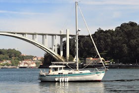 Charter Argonauta Cruising Monohull in Vila Nova de Gaia, Portugal