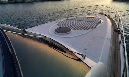 Charter 52' Fairline Targa Yacht in Tourlos, Greece