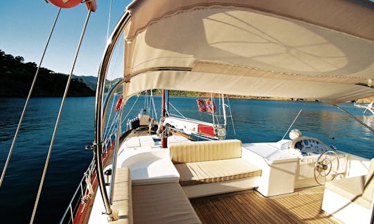 Alquila una goleta Serenity de 70' en Göcek, Turquía