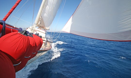 Alquila una goleta Serenity de 86' en Göcek, Turquía