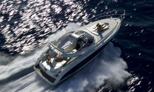 Charter 39' Azimut Motor Yacht in Zakinthos, Greece