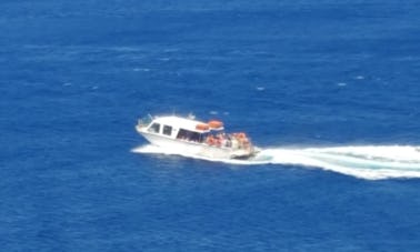 Passeios de barco saindo da Marina Ag Nikolaou em Agios Nikolaos, Grécia