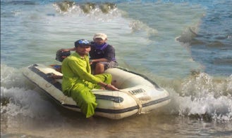 Need a Dinghy for 2 People in Karachi, Pakistan, this is for you