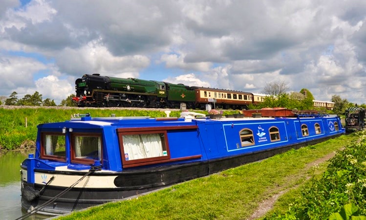 canal boat day trips devizes