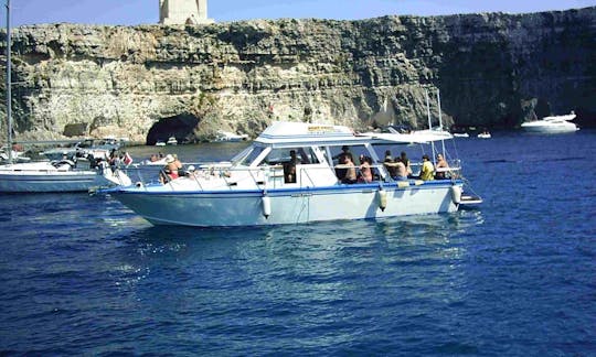 Charter 40' Blue Lagoon Cuddy Cabin in Ix-Xewkija, Malta