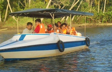 7 Person Boat Tour in Poovar