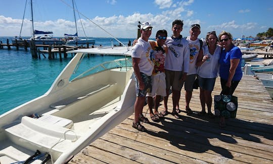 Cruising and snorkel trip in Isla Mujeres, Mexico