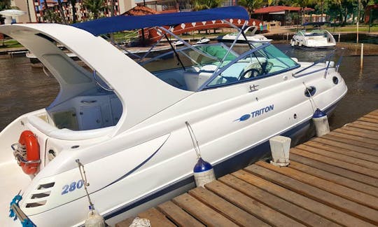 Rent Triton 280 Powerboat in Brasília, Brazil