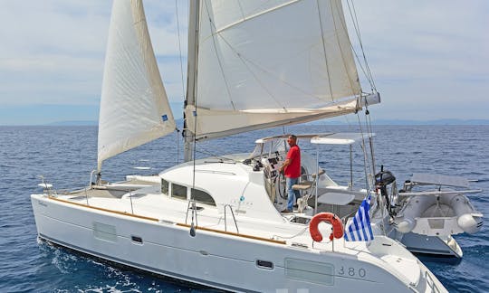 Lagoon 380s2 (built 2015) in Alimos