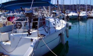 Charter a 6 Person Beneteau 331 Cruising Monohull in Greece