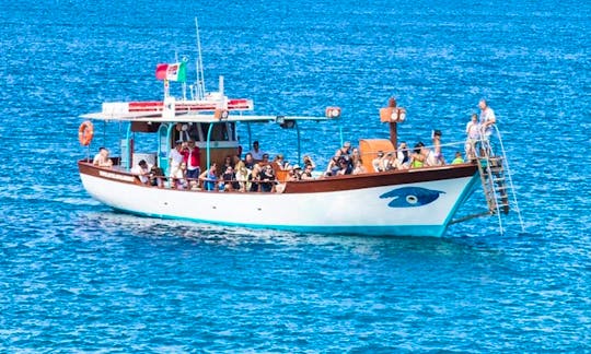 20' Cruising in Isola di Capo Rizzuto, Italy