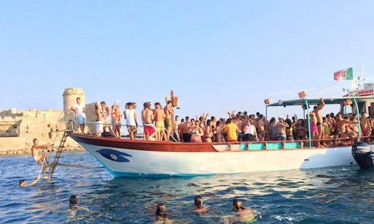 20' Cruising in Isola di Capo Rizzuto, Italy