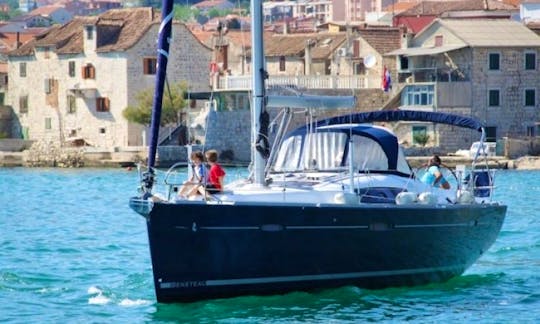 Luxury Oceanis 46 Sailing Yacht Charter in Italy