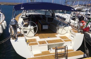 Sailing Yacht Charter Oceanis 45 "Kyra" Charter in Reggio Calabria