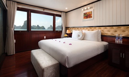 Silversea Cruise, Power Mega Yacht in Hạ Long, Vietnam