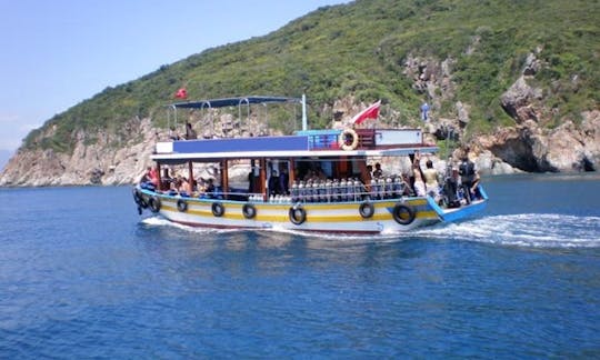 Diving/Snorkeling Boat Trip