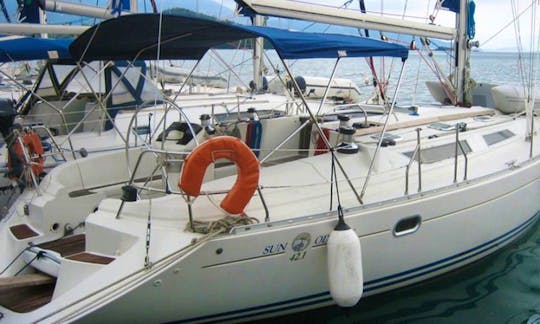 Jeanneau Sun Odyssey 42.2 Charter Cruising Monohull in Notios Tomeas Athinon