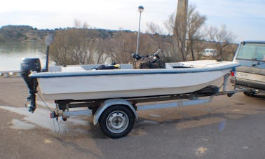 Skiff californien de 13 minutes pour 4 personnes à Caspe, Espagne