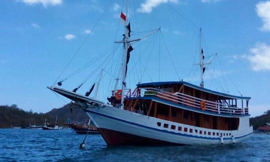 Charter a 17 Person Gulet In Nusa Tenggara Timur, Indonesia