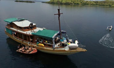Charter a Gulet With Experienced Skipper In Nusa Tenggara Timur, Indonesia