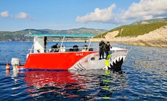 Shark Catamaran Diving Trips & Courses in Komiža