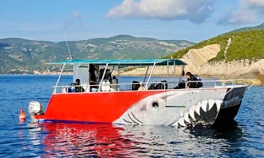 Shark Catamaran Diving Trips & Courses in Komiža