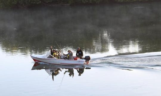 Profitez de la pêche à Teodoro Schmidt, au Chili, sur un dériveur de 16 pieds