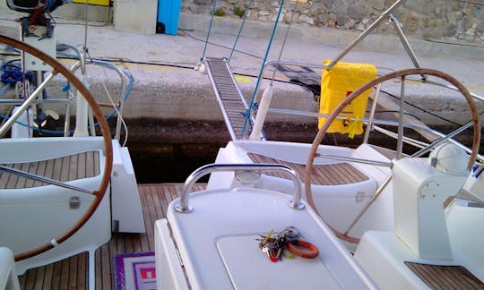 Monocoque de croisière Sun Odyssey de 45 pieds