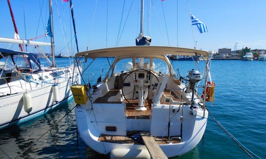 37' Oceanis Cruising Monohull "Tamelos" Charters in Anatoliki Attiki, Greece