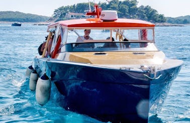 Private Speedboat tour for 12 in Split, Croatia