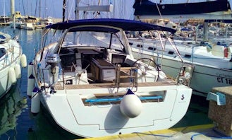 Sailing Yacht Charter Oceanis 41 S "Mia" in Reggio Calabria, Italy