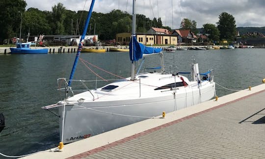 Full Day Sailing Charter On Antila 27 Cruising Monohull In Tolkmicko, Poland