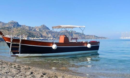 Private Mini Tour On Center Console In Mazzarò, Italy