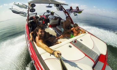 Incroyable bateau de wakeboard à louer à Hazafon, Israël