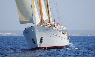 35 meters ''Southern Cross'' Classic Sailboat  in Barcelona