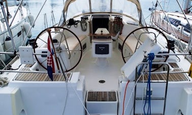 Monocasco Charter 43' Playmaker Cruising en Sukošan, Croacia