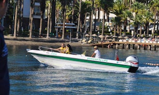 Budget-Friendly Boat Trip for 6 People onboard a Skippered Center Console!
