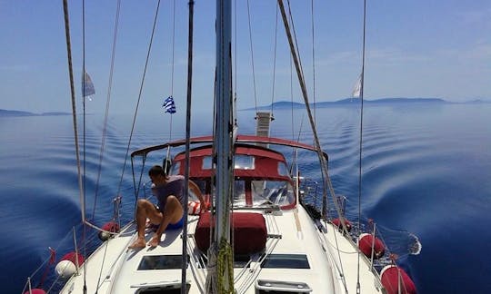 Charter Beneteau 393 Clipper – Alkyoni Cruising Monohull in Neos Marmaras, Greece