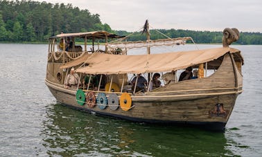 Alquile un barco tradicional en Augustów, Polonia