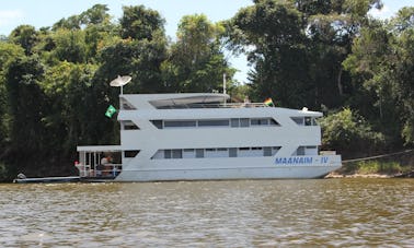 Disfrute de la pesca en Rondônia, Brasil, en el megayate Maanaim - IV Power de 79 pies