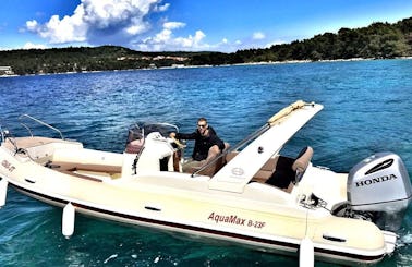 Rent his 2007 Aquamax RIB in Split for up to 10 people