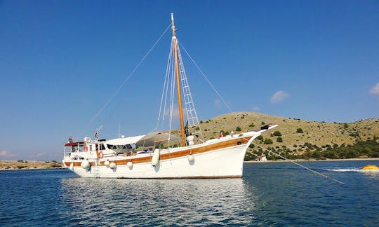 Charter 88' Dolin Gulet in Zadar, Croatia